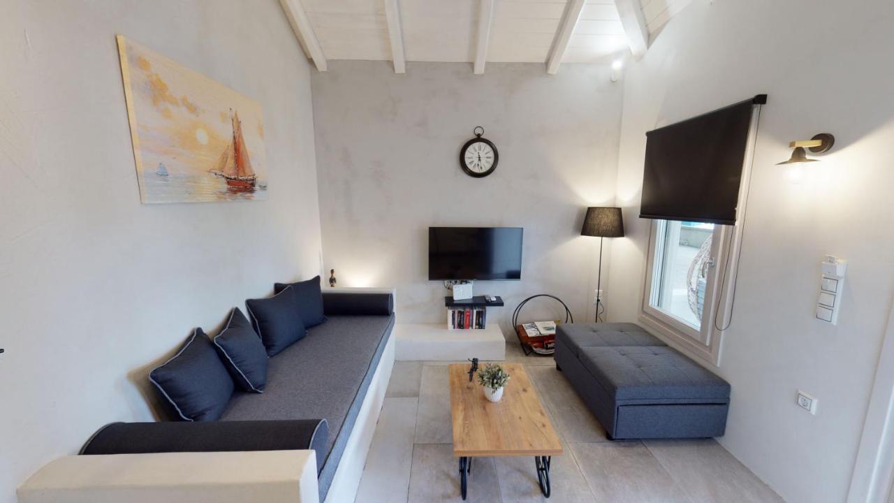 Yalos luxury home Agioi Saranta Exterior foto